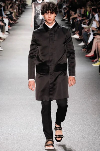 Look 52